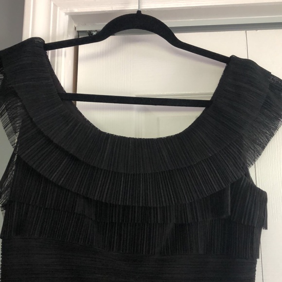 BCBG Maxazria Cocktail Dress - Picture 3 of 8